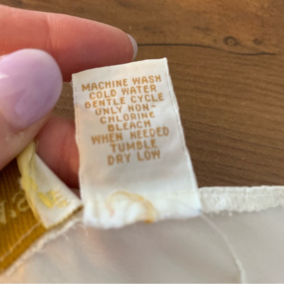 Vintage Victoria's Secret Gold Label Ivory Lace Detail Medium Lingerie Slip - Picture 10 of 12